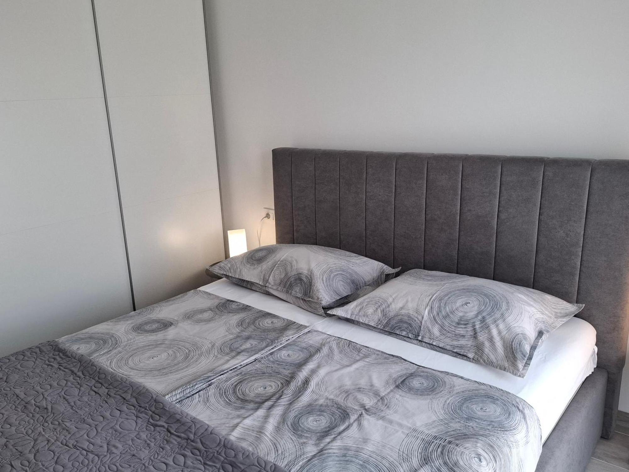 Apartment Tanya Rijeka Exteriör bild
